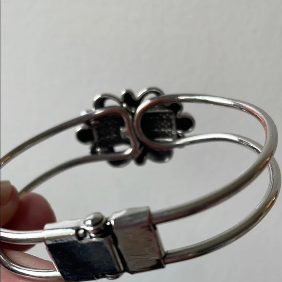 Silver and Yellow Floral Bracelet - Picture 3 of 7